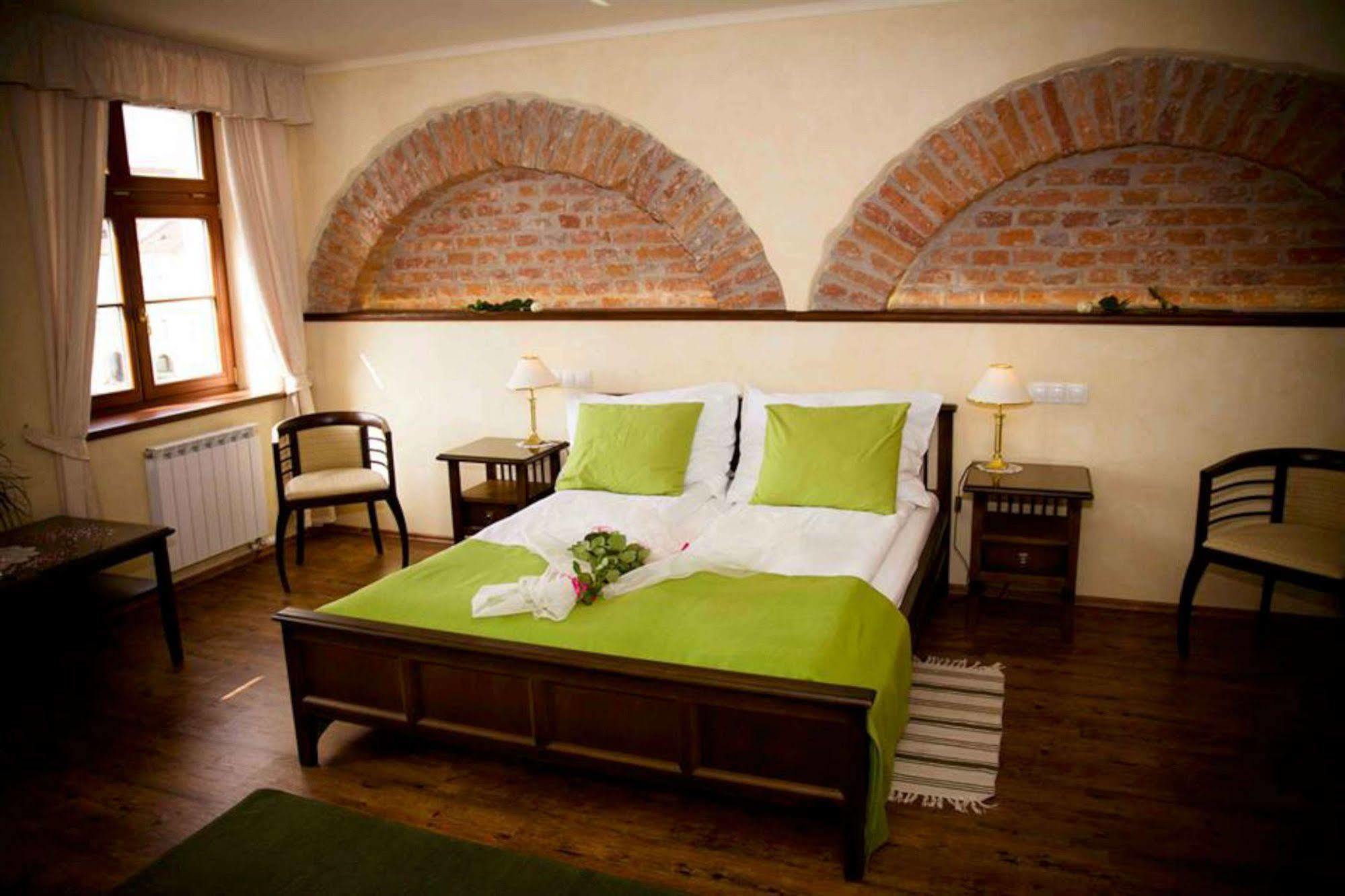 La Fresca Hotel Kromeriz Exterior photo