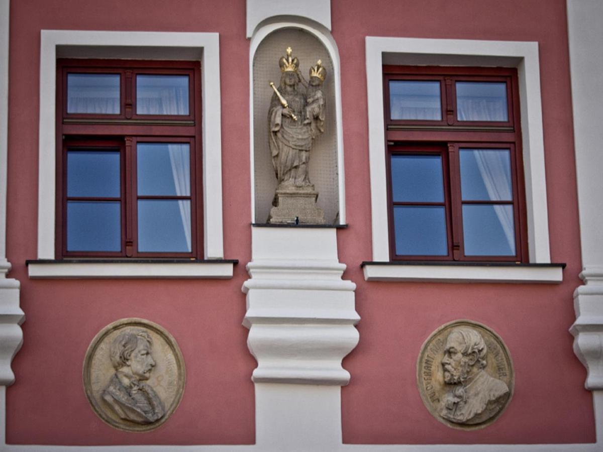 La Fresca Hotel Kromeriz Exterior photo