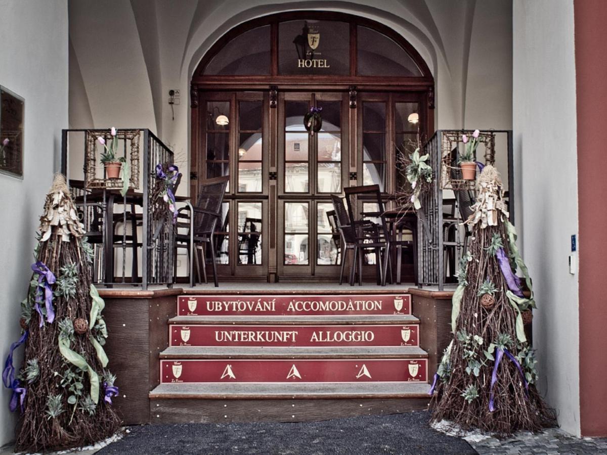 La Fresca Hotel Kromeriz Exterior photo